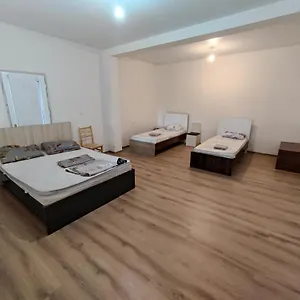 https://hostel-on-the-river.batumihotels.net