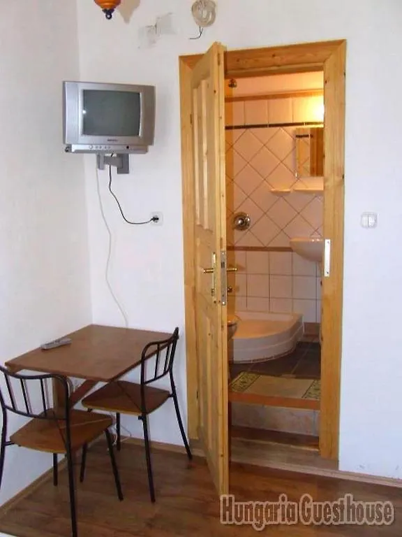 Hungaria Guesthouse Budapest 2*,  Hungary